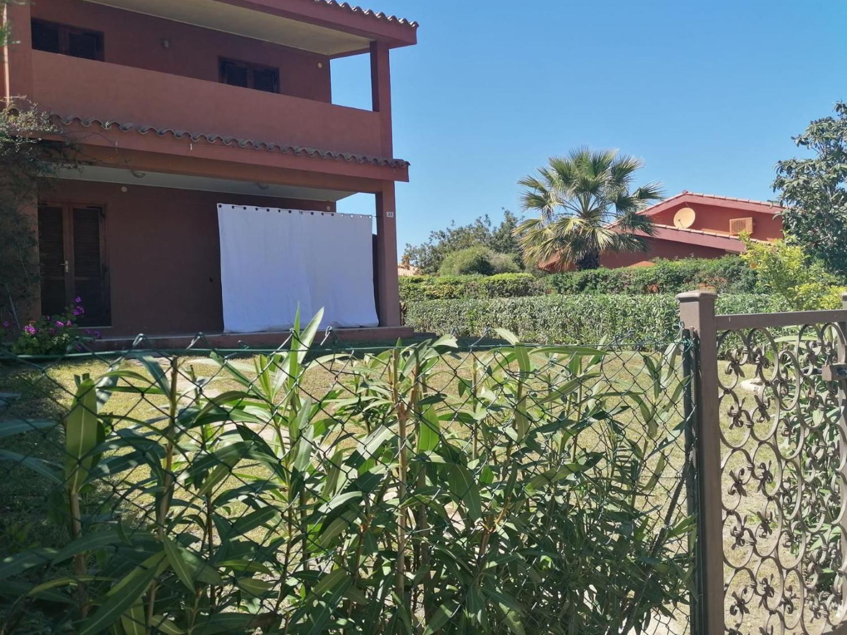 Villette Marina Costa Rei Luaran gambar
