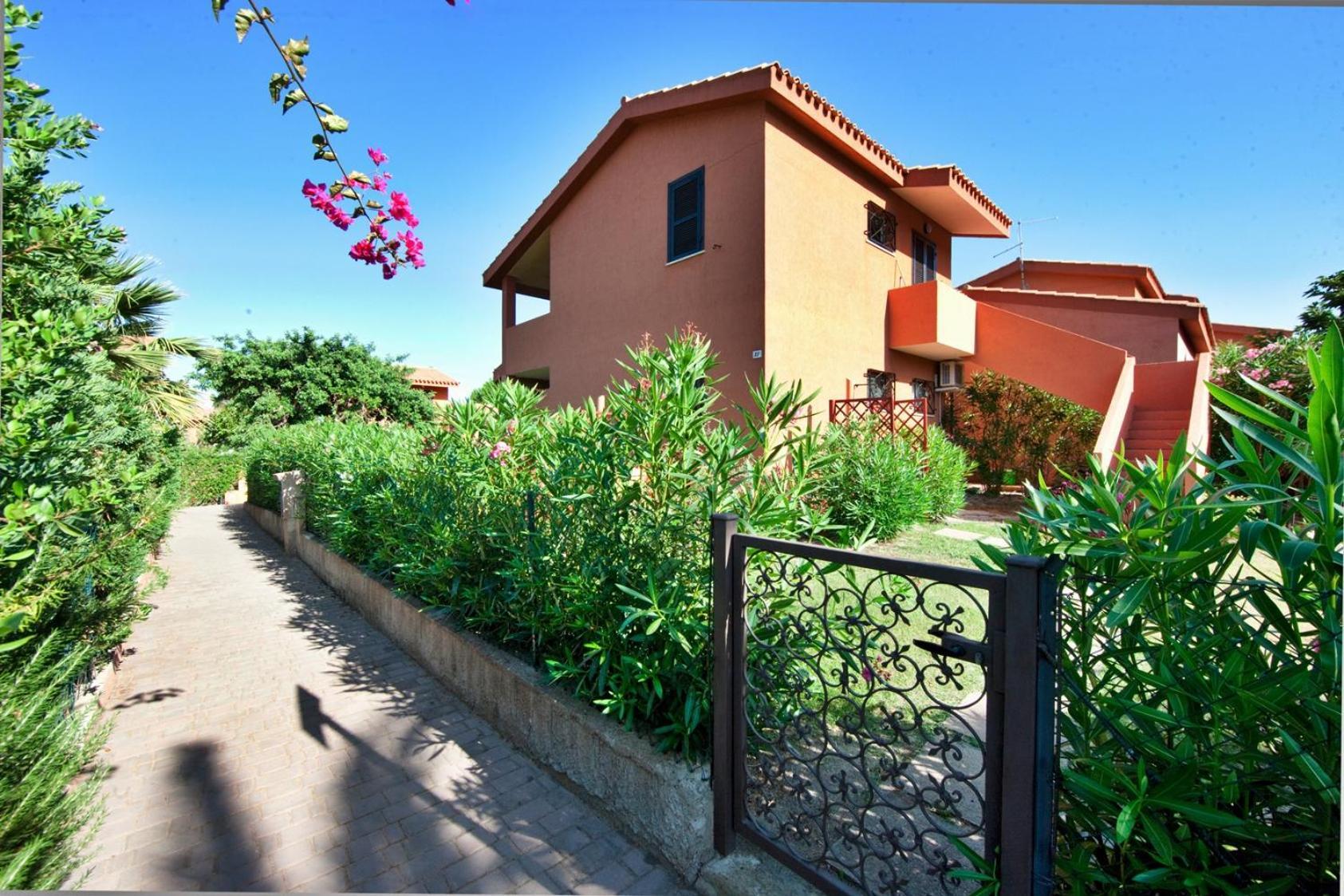 Villette Marina Costa Rei Luaran gambar